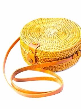 🆕 New Handwoven Balinese Rattan Round Bag